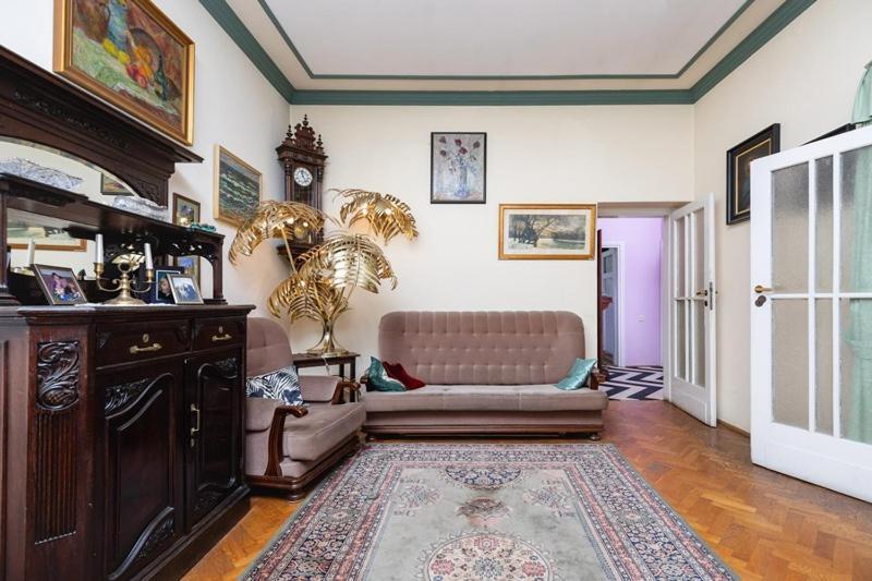 Fine Art Luxury 110 M2 , 3 Min Walk To Main Square Apartament